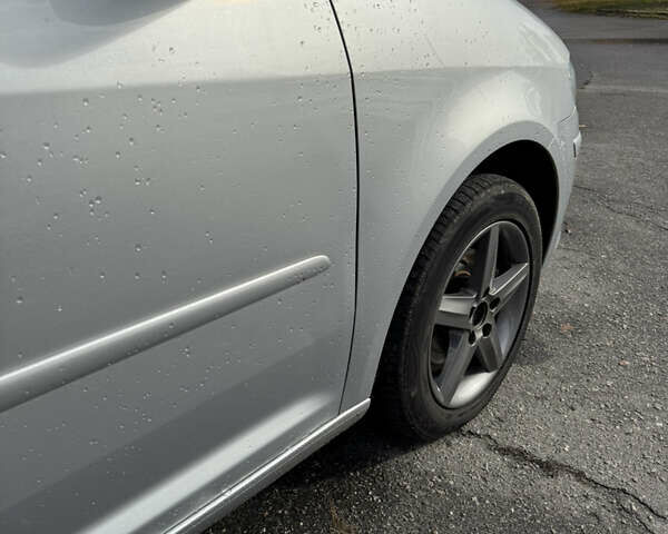 Серый Фольксваген Туран, объемом двигателя 1.6 л и пробегом 199 тыс. км за 7699 $, фото 39 на Automoto.ua