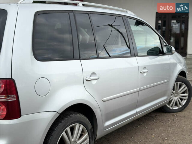 Серый Фольксваген Туран, объемом двигателя 1.97 л и пробегом 370 тыс. км за 6199 $, фото 15 на Automoto.ua