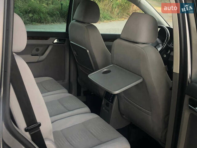 Сірий Фольксваген Туран, об'ємом двигуна 2 л та пробігом 254 тис. км за 6700 $, фото 39 на Automoto.ua