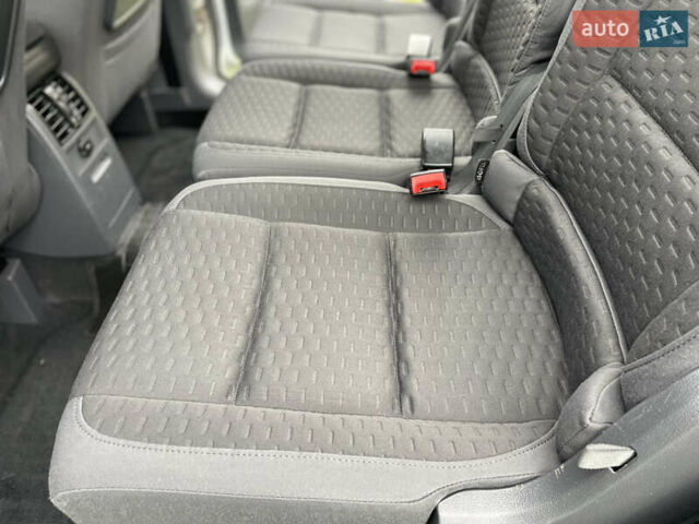 Серый Фольксваген Туран, объемом двигателя 1.9 л и пробегом 263 тыс. км за 7400 $, фото 21 на Automoto.ua