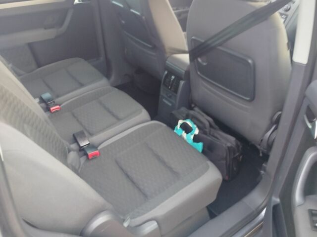 Сірий Фольксваген Туран, об'ємом двигуна 1.9 л та пробігом 312 тис. км за 5200 $, фото 6 на Automoto.ua