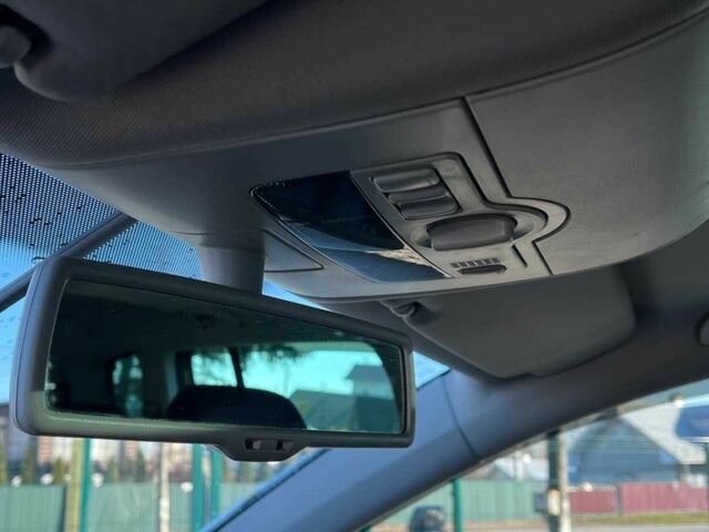 Серый Фольксваген Туран, объемом двигателя 1.4 л и пробегом 242 тыс. км за 7000 $, фото 16 на Automoto.ua