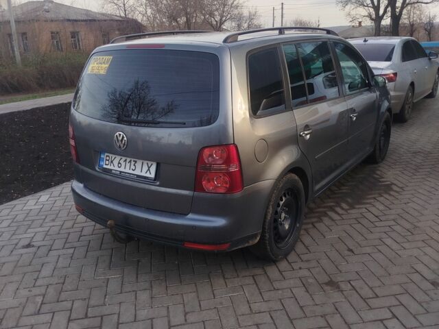 Сірий Фольксваген Туран, об'ємом двигуна 1.9 л та пробігом 312 тис. км за 5200 $, фото 1 на Automoto.ua