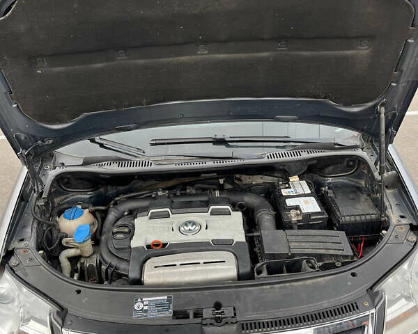 Серый Фольксваген Туран, объемом двигателя 1.39 л и пробегом 192 тыс. км за 6300 $, фото 6 на Automoto.ua