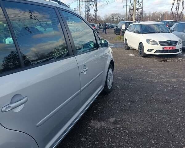 Серый Фольксваген Туран, объемом двигателя 1.6 л и пробегом 203 тыс. км за 6900 $, фото 22 на Automoto.ua