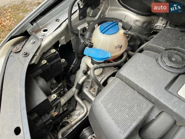 Серый Фольксваген Туран, объемом двигателя 1.6 л и пробегом 262 тыс. км за 6700 $, фото 29 на Automoto.ua