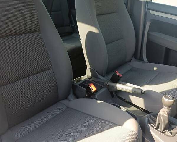 Серый Фольксваген Туран, объемом двигателя 1.6 л и пробегом 237 тыс. км за 6800 $, фото 14 на Automoto.ua