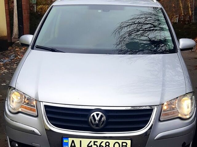 Сірий Фольксваген Туран, об'ємом двигуна 1.9 л та пробігом 0 тис. км за 6800 $, фото 2 на Automoto.ua