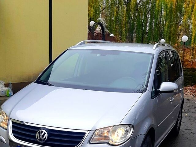 Сірий Фольксваген Туран, об'ємом двигуна 1.9 л та пробігом 0 тис. км за 6800 $, фото 1 на Automoto.ua