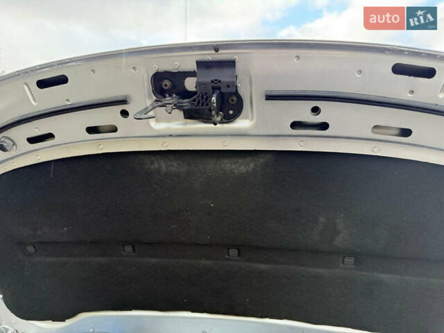 Сірий Фольксваген Туран, об'ємом двигуна 1.9 л та пробігом 226 тис. км за 7900 $, фото 34 на Automoto.ua