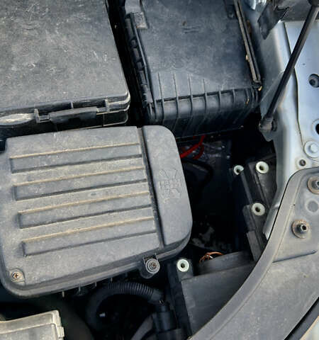 Сірий Фольксваген Туран, об'ємом двигуна 1.6 л та пробігом 218 тис. км за 8400 $, фото 60 на Automoto.ua