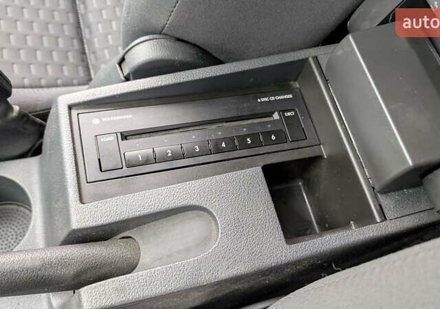 Серый Фольксваген Туран, объемом двигателя 1.39 л и пробегом 211 тыс. км за 5500 $, фото 14 на Automoto.ua