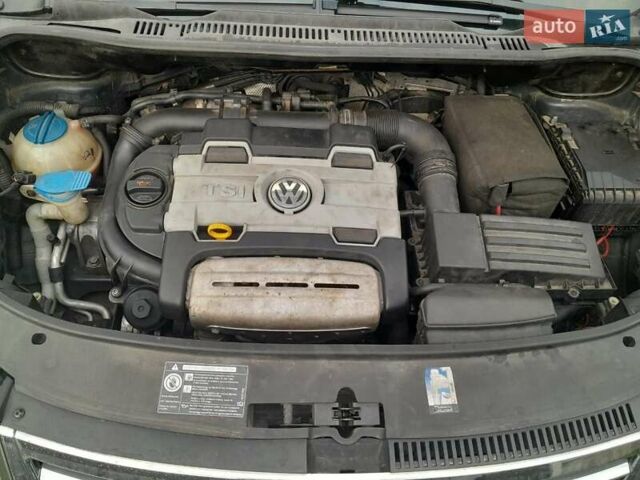 Сірий Фольксваген Туран, об'ємом двигуна 1.4 л та пробігом 250 тис. км за 6500 $, фото 11 на Automoto.ua