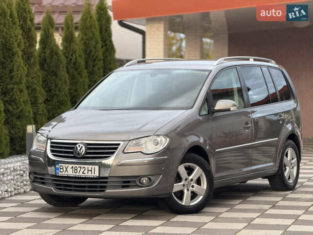 Сірий Фольксваген Туран, об'ємом двигуна 1.9 л та пробігом 221 тис. км за 6600 $, фото 7 на Automoto.ua