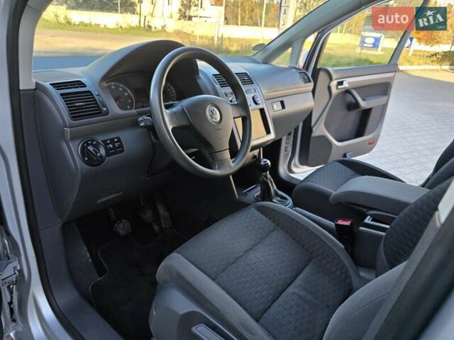 Серый Фольксваген Туран, объемом двигателя 1.6 л и пробегом 225 тыс. км за 6700 $, фото 23 на Automoto.ua