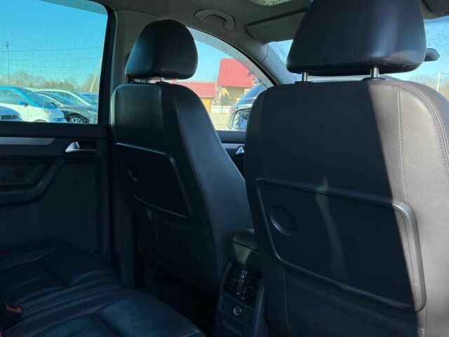 Серый Фольксваген Туран, объемом двигателя 1.4 л и пробегом 242 тыс. км за 7000 $, фото 20 на Automoto.ua