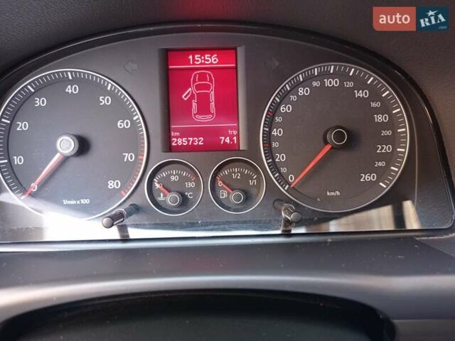 Сірий Фольксваген Туран, об'ємом двигуна 1.6 л та пробігом 285 тис. км за 6000 $, фото 10 на Automoto.ua
