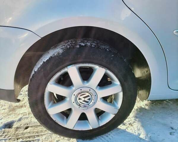 Серый Фольксваген Туран, объемом двигателя 1.4 л и пробегом 203 тыс. км за 7200 $, фото 8 на Automoto.ua