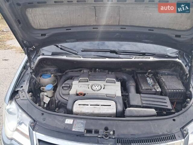 Серый Фольксваген Туран, объемом двигателя 1.4 л и пробегом 209 тыс. км за 6500 $, фото 8 на Automoto.ua