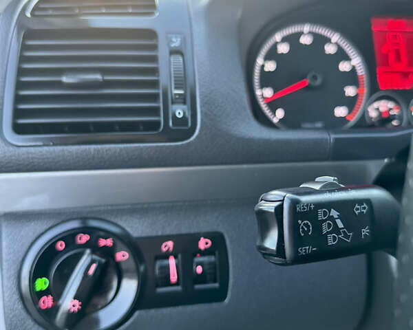 Сірий Фольксваген Туран, об'ємом двигуна 1.4 л та пробігом 248 тис. км за 7500 $, фото 22 на Automoto.ua