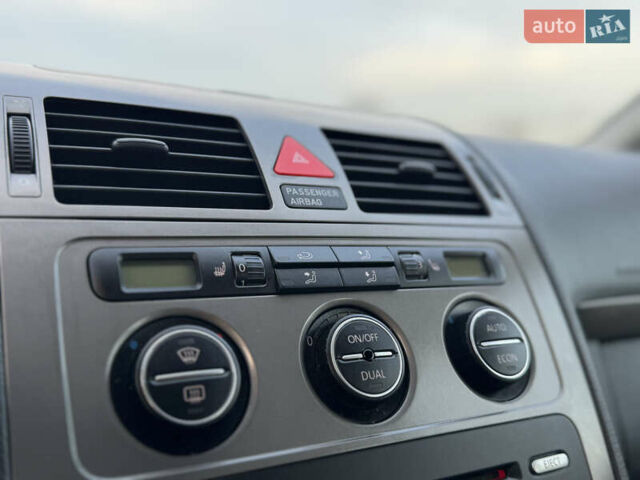 Серый Фольксваген Туран, объемом двигателя 1.4 л и пробегом 210 тыс. км за 5899 $, фото 88 на Automoto.ua