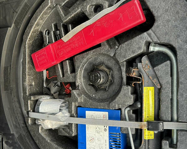 Серый Фольксваген Туран, объемом двигателя 1.4 л и пробегом 210 тыс. км за 5899 $, фото 53 на Automoto.ua