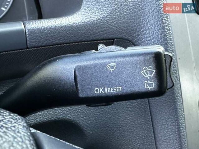 Сірий Фольксваген Туран, об'ємом двигуна 1.6 л та пробігом 230 тис. км за 6750 $, фото 73 на Automoto.ua