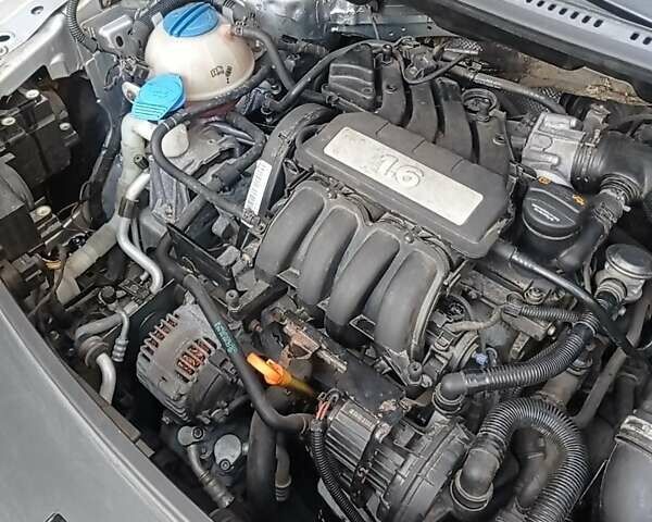 Сірий Фольксваген Туран, об'ємом двигуна 1.6 л та пробігом 285 тис. км за 6000 $, фото 11 на Automoto.ua