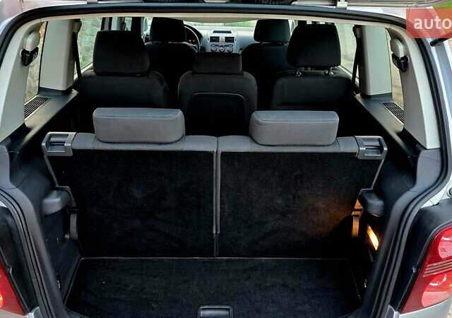 Сірий Фольксваген Туран, об'ємом двигуна 1.6 л та пробігом 225 тис. км за 7777 $, фото 41 на Automoto.ua