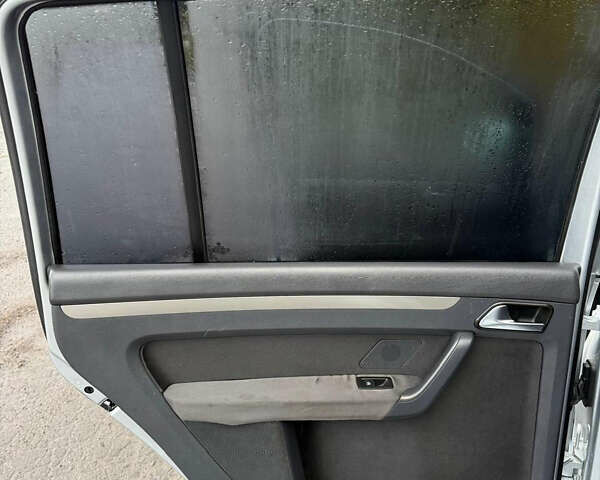 Сірий Фольксваген Туран, об'ємом двигуна 1.9 л та пробігом 226 тис. км за 7900 $, фото 14 на Automoto.ua