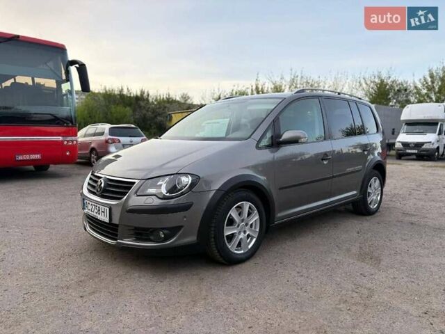 Серый Фольксваген Туран, объемом двигателя 1.39 л и пробегом 257 тыс. км за 7100 $, фото 13 на Automoto.ua