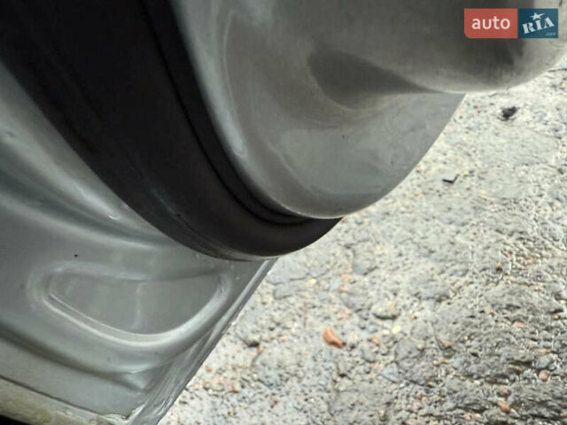 Сірий Фольксваген Туран, об'ємом двигуна 1.9 л та пробігом 226 тис. км за 7900 $, фото 26 на Automoto.ua
