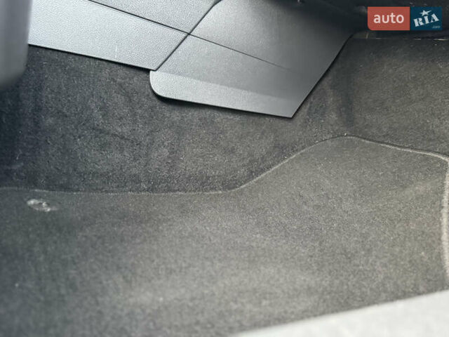 Серый Фольксваген Туран, объемом двигателя 1.4 л и пробегом 210 тыс. км за 5899 $, фото 74 на Automoto.ua