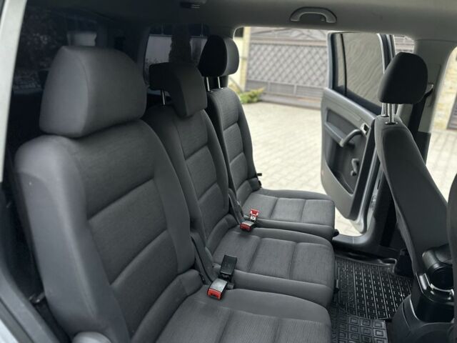 Серый Фольксваген Туран, объемом двигателя 1.6 л и пробегом 215 тыс. км за 6500 $, фото 14 на Automoto.ua