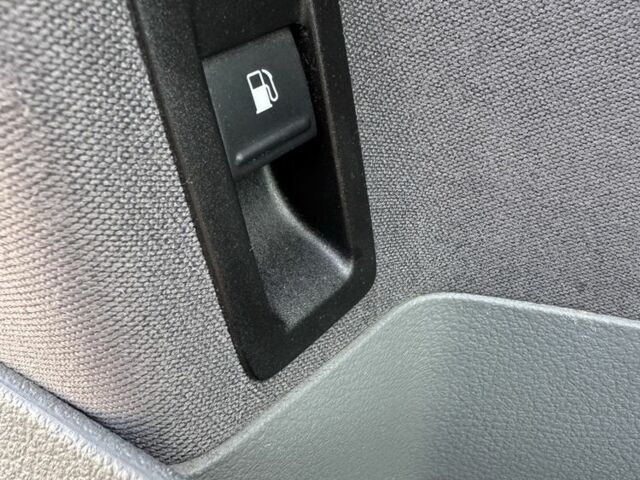 Фольксваген Туран 2007 в Лубнах на Automoto.ua Серый Фольксваген Туран, объемом двигателя 1.6 л и пробегом 199 тыс. км за 7699 $, фото 13 на Automoto.ua