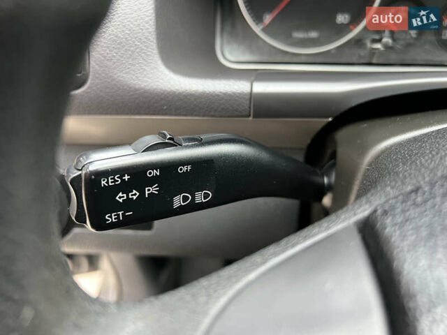 Серый Фольксваген Туран, объемом двигателя 1.6 л и пробегом 217 тыс. км за 8200 $, фото 42 на Automoto.ua