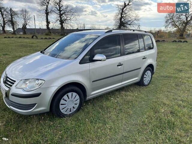 Фольксваген Туран 2007 в Бучаче на Automoto.ua Серый Фольксваген Туран, объемом двигателя 1.9 л и пробегом 352 тыс. км за 6300 $, фото 7 на Automoto.ua