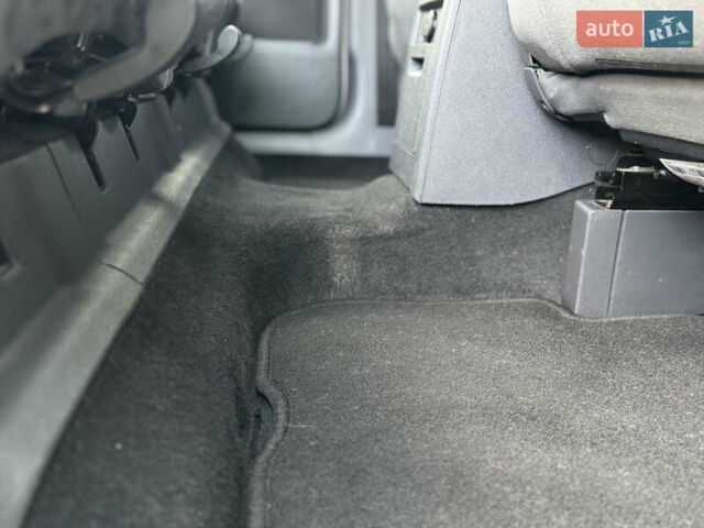 Серый Фольксваген Туран, объемом двигателя 1.4 л и пробегом 210 тыс. км за 5899 $, фото 64 на Automoto.ua