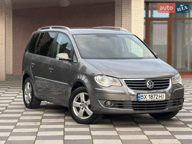 Сірий Фольксваген Туран, об'ємом двигуна 1.9 л та пробігом 221 тис. км за 6600 $, фото 14 на Automoto.ua