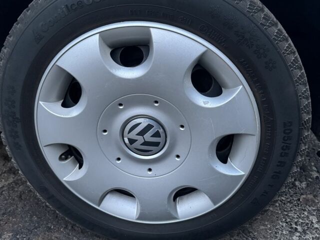 Серый Фольксваген Туран, объемом двигателя 1.9 л и пробегом 250 тыс. км за 3450 $, фото 21 на Automoto.ua