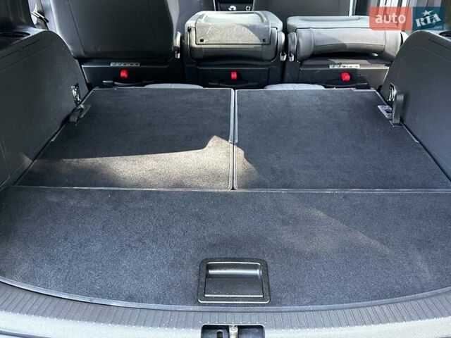 Сірий Фольксваген Туран, об'ємом двигуна 1.6 л та пробігом 230 тис. км за 6750 $, фото 110 на Automoto.ua