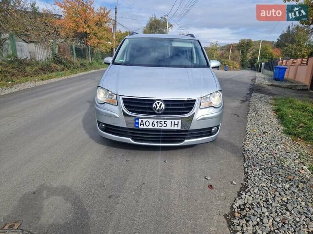 Серый Фольксваген Туран, объемом двигателя 1.39 л и пробегом 211 тыс. км за 6200 $, фото 7 на Automoto.ua