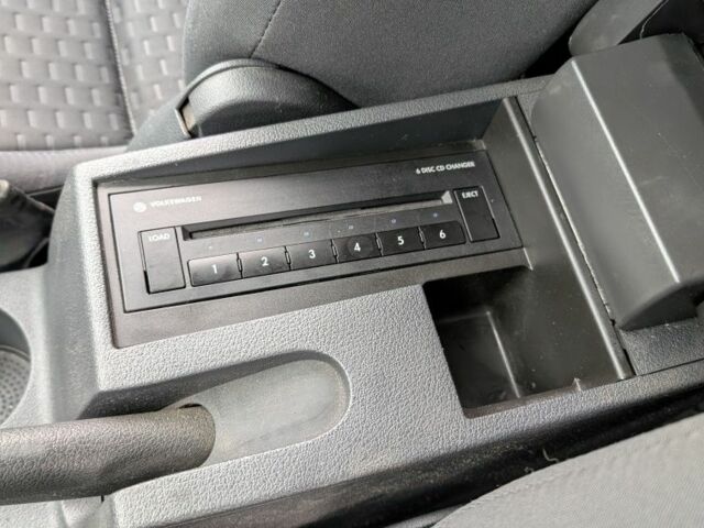 Серый Фольксваген Туран, объемом двигателя 1.4 л и пробегом 211 тыс. км за 5500 $, фото 15 на Automoto.ua