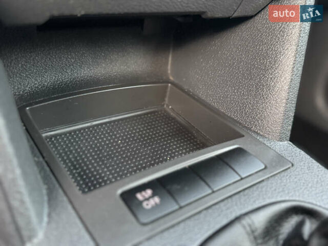 Серый Фольксваген Туран, объемом двигателя 1.4 л и пробегом 210 тыс. км за 5899 $, фото 91 на Automoto.ua