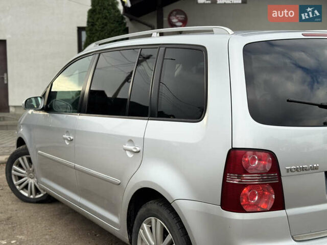 Сірий Фольксваген Туран, об'ємом двигуна 1.97 л та пробігом 370 тис. км за 6200 $, фото 9 на Automoto.ua