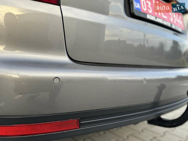 Серый Фольксваген Туран, объемом двигателя 1.4 л и пробегом 210 тыс. км за 5899 $, фото 51 на Automoto.ua