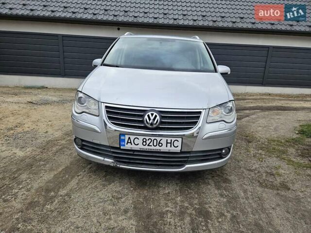 Сірий Фольксваген Туран, об'ємом двигуна 1.97 л та пробігом 315 тис. км за 7100 $, фото 1 на Automoto.ua