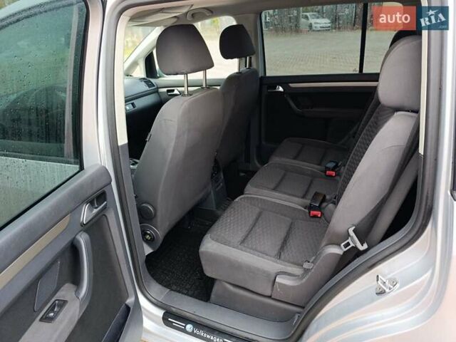 Сірий Фольксваген Туран, об'ємом двигуна 1.9 л та пробігом 285 тис. км за 7900 $, фото 11 на Automoto.ua
