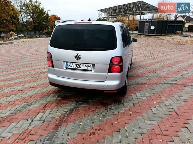 Сірий Фольксваген Туран, об'ємом двигуна 1.9 л та пробігом 285 тис. км за 7900 $, фото 12 на Automoto.ua