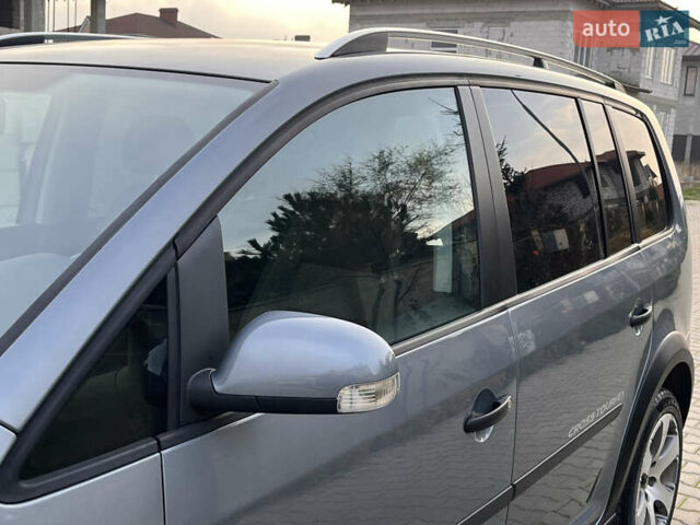 Сірий Фольксваген Туран, об'ємом двигуна 1.4 л та пробігом 48 тис. км за 8999 $, фото 30 на Automoto.ua